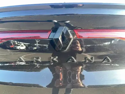 Photo 14 Renault Arkana  E-Tech hybride 145 - 22