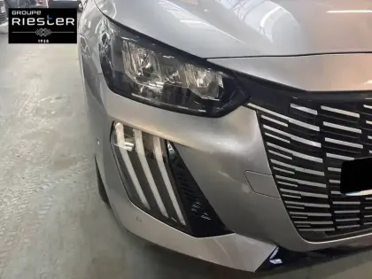 Photo 15 Peugeot 208  PureTech 100 S&S BVM6