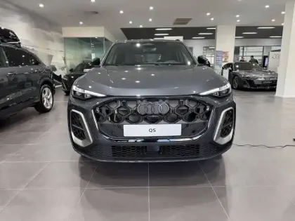 Photo 5 Audi Q5  Sportback TFSI 204 ch Hybride S tronic 7 Quattro