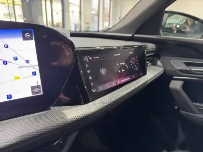 Photo 21 Audi Q5  Sportback TFSI 204 ch Hybride S tronic 7 Quattro