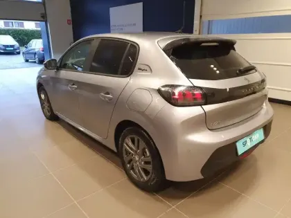 Photo 44 Peugeot 208  PureTech 100 S&S BVM6