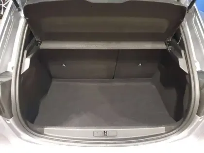 Photo 41 Peugeot 208  PureTech 100 S&S BVM6