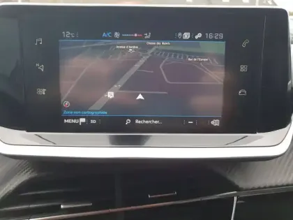 Photo 31 Peugeot 208  PureTech 100 S&S BVM6