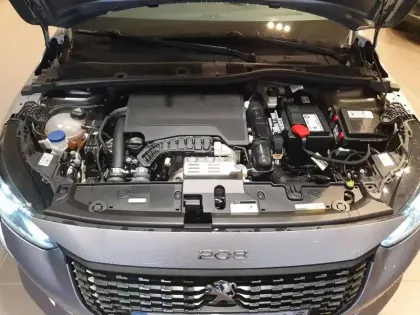 Photo 59 Peugeot 208  PureTech 100 S&S BVM6