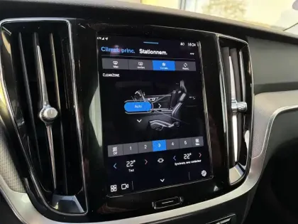 Photo 8 Volvo V60  B3 163 ch DCT 7