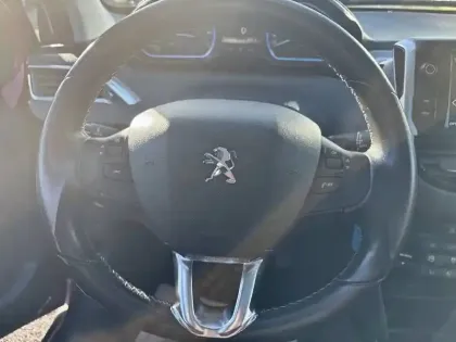 Photo 29 Peugeot 2008  1.2 PureTech 130ch S&S BVM6