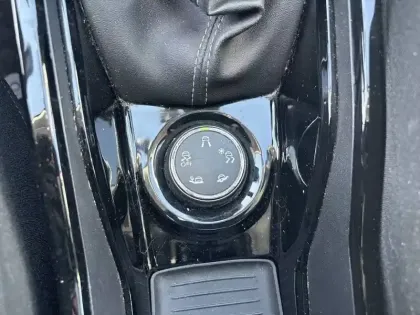 Photo 39 Peugeot 2008  1.2 PureTech 130ch S&S BVM6