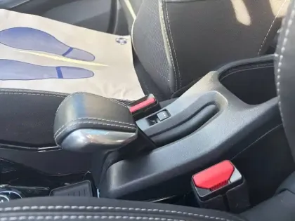 Photo 40 Peugeot 2008  1.2 PureTech 130ch S&S BVM6