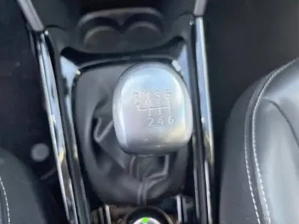 Photo 34 Peugeot 2008  1.2 PureTech 130ch S&S BVM6