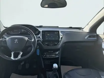 Photo 49 Peugeot 2008  1.2 PureTech 130ch S&S BVM6