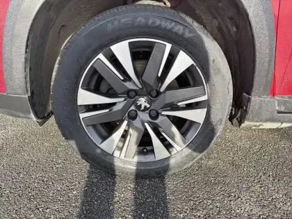 Photo 54 Peugeot 2008  1.2 PureTech 130ch S&S BVM6