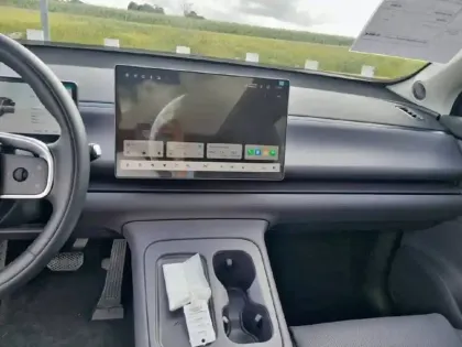 Photo 34 Leapmotor C10  REEV 28.4 kWh - 158 kW