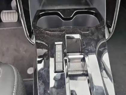 Photo 12 Citroën C3 Aircross  Hybride 145 e-DCS6