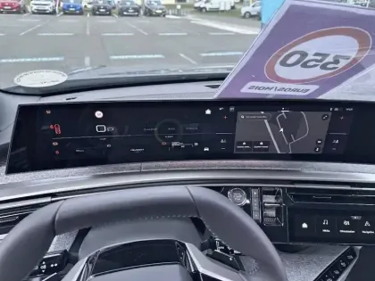 Photo 57 Peugeot 3008  Hybrid 145 e-DCS6