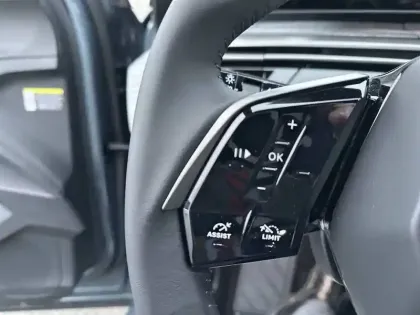 Photo 67 Peugeot 3008  Hybrid 145 e-DCS6