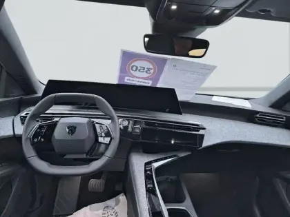 Photo 31 Peugeot 3008  Hybrid 145 e-DCS6