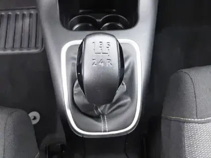 Photo 13 Citroën C3  PureTech 83 S&S BVM5