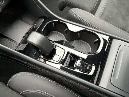 Photo 21 Volvo Xc40  B3 163 ch DCT7