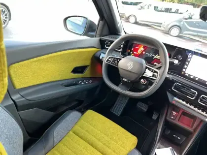 Photo 25 Renault 5 Renault  E-Tech Electrique 10 ch autonomie confort