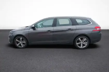 Photo 44 Peugeot 308  SW PureTech 130ch S&S BVM6