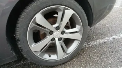 Photo 23 Peugeot 308  SW PureTech 130ch S&S BVM6