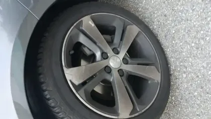 Photo 11 Peugeot 308  SW PureTech 130ch S&S BVM6