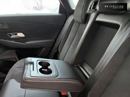 Photo 124 DS DS 7 DS7 Crossback Hybride E-Tense 225 EAT8