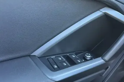 Photo 21 Audi Q3 Gén. II Ph1 NG S line 5