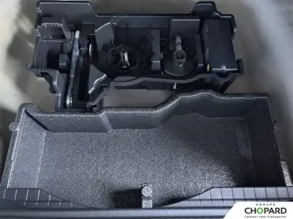 Photo 23 Peugeot 2008  Hybrid 145 e-DCS6