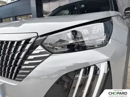 Photo 9 Peugeot 2008  Hybrid 145 e-DCS6