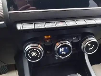 Photo 9 Renault Arkana  E-Tech 145