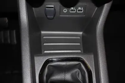 Photo 8 Renault Clio Gén. V (BJA) Ph2 Evolution 5