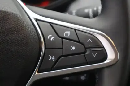 Photo 21 Renault Clio Gén. V (BJA) Ph2 Evolution 5