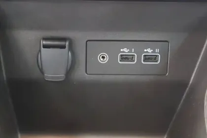 Photo 19 Renault Clio Gén. V (BJA) Ph2 Evolution 5