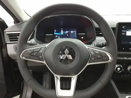 Photo 35 Mitsubishi Colt Gén. VIII Ph1 Invite+ 5