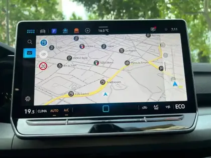 Photo 11 Volkswagen Golf  1.5 eHybrid 204 DSG6