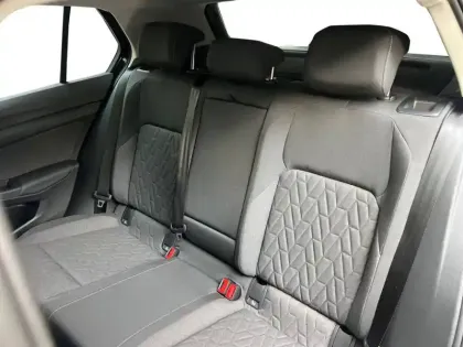 Photo 10 Volkswagen Golf  1.5 eHybrid 204 DSG6