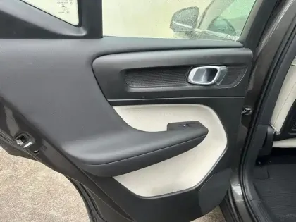 Photo 23 Volvo Xc40  D3 AWD AdBlue 150 ch Geartronic 8