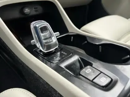 Photo 10 Volvo Xc40  D3 AWD AdBlue 150 ch Geartronic 8