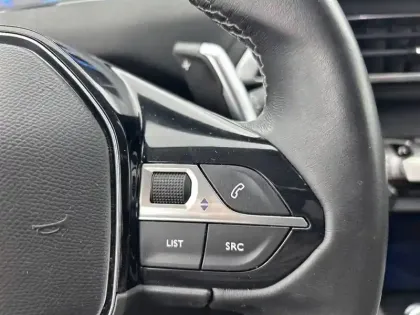 Photo 21 Peugeot 3008  Hybrid 225 e-EAT8