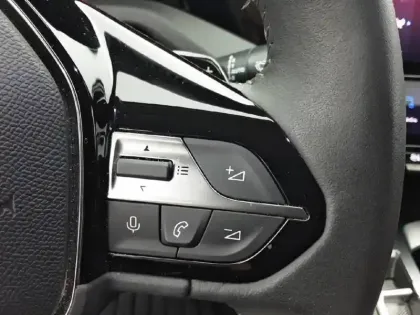 Photo 21 Peugeot 308  SW PureTech 130ch S&S EAT8