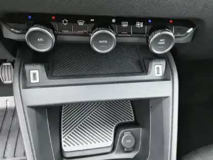 Photo 17 Citroën C4  PureTech 100 BVM6