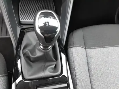 Photo 13 Citroën C4  PureTech 100 BVM6