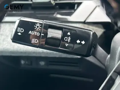 Photo 21 Peugeot 3008  Hybrid 145 e-DCS6