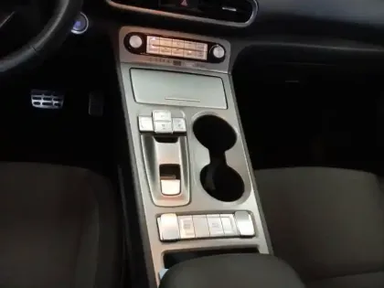 Photo 10 Hyundai Kona  Electrique 39 kWh - 136 ch