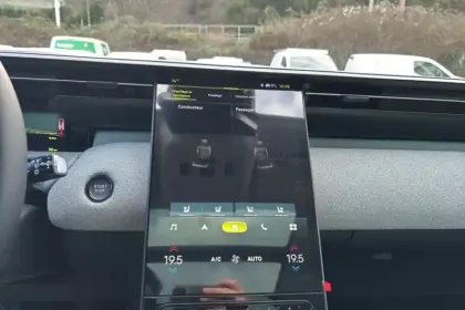 Photo 24 Citroën C5 aircross  Hybride Rechargeable 195 e-EAT7