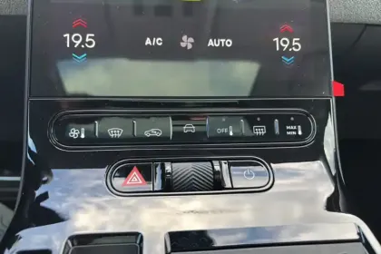 Photo 21 Citroën C5 aircross  Hybride Rechargeable 195 e-EAT7