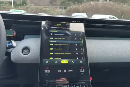 Photo 27 Citroën C5 aircross  Hybride Rechargeable 195 e-EAT7