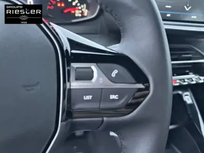 Photo 48 Peugeot 2008  100 S&S BVM6