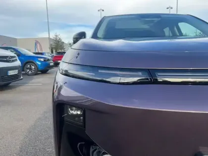 Photo 15 Leapmotor B10  BEV 67.1 kWh - 160 kW